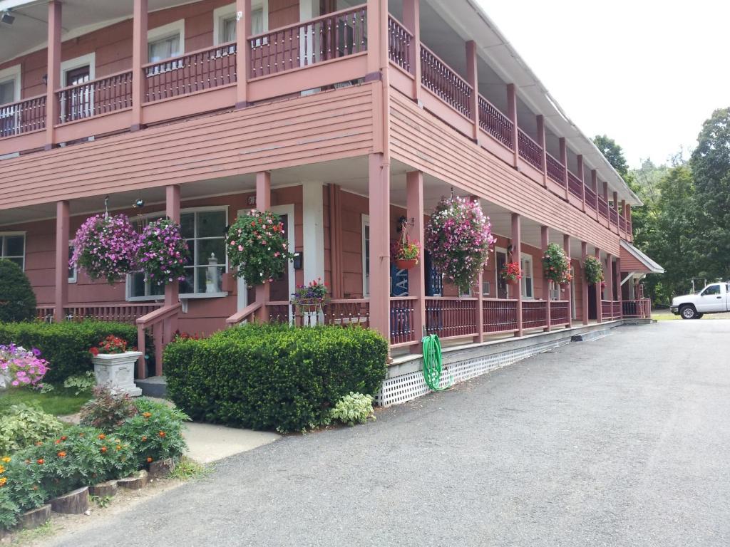 All Seasons Motel Ludlow Esterno foto